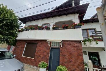 פנסיון En Vacances