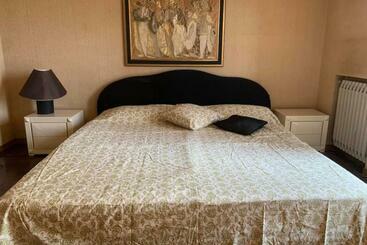 پانسیون Villa Maximo