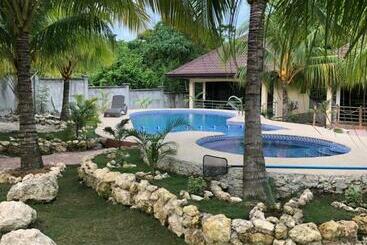 استراحتگاه Tyner S Place