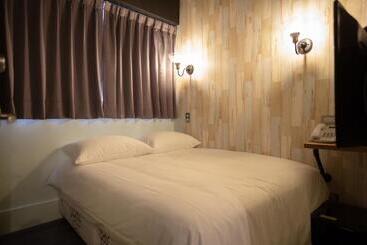 هاستل The Rooms Inn