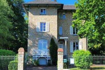 تختخواب و صبحانه Villa Matignon