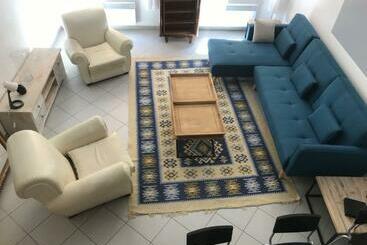 דירות לתיירים Captain Rest Apartment   Appartement Standing Vieux Port