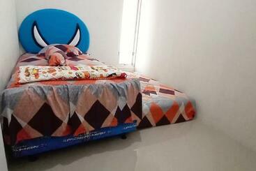 هتل Express O 91293 House