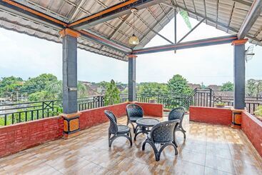 Отель Spot On 91337 Pandu Homestay Klaten