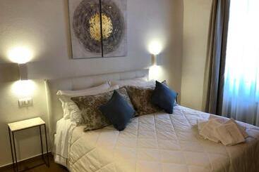 פנסיון Federico Ii   Rooms And Breakfast