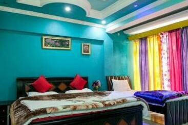 ペンション Odyssey Stays Ghangaria   9kms Trek From Pulna, Govindghat