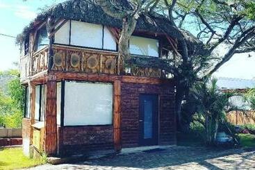 تختخواب و صبحانه Casa Del árbol