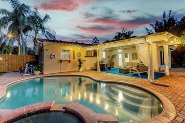 游客公寓 Beautiful Pompano Beach Retreat! Salt Water Pool!