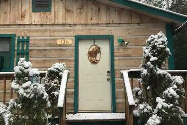 דירות לתיירים Caribou Pines 2 Bedroom Cabin With Hot Tub