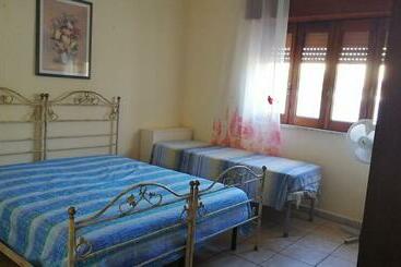 דירות לתיירים Casa Indipendente Castro