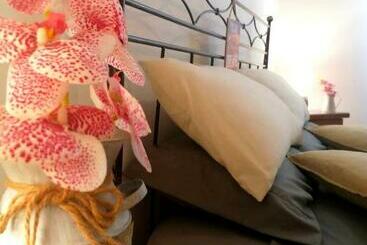 ツーリストアパートメント Casa Vacanze Porzia People House Monte Porzio Catone