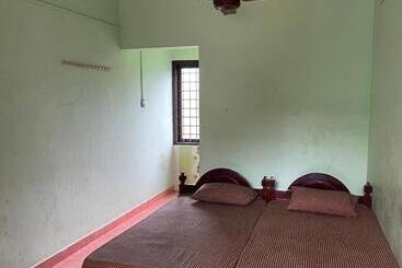 فندق Greenland Tourist Home