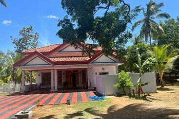 ペンション Nila Aham Chambres