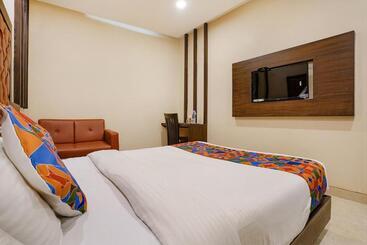 Fabhotel Vertigo Suites Nr Bkc