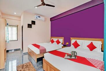 Отель Flagship 93452 The Runway Inn Resort