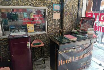 ホテル Landmark By Wb Inn