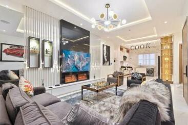 관광객 아파트 Pustez Shortlets