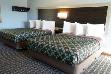 فندق Budget Host Inn Fridley