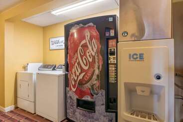 فندق Rodeway Inn