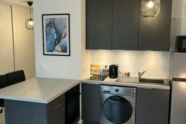 דירות לתיירים Charmant Studio En Résidence Avec Parking
