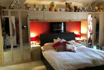 דירות לתיירים Executive Home For Business Or Family Use