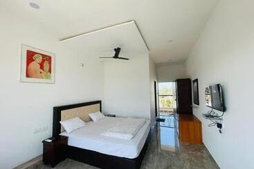 Отель Vasant Vihar Resort