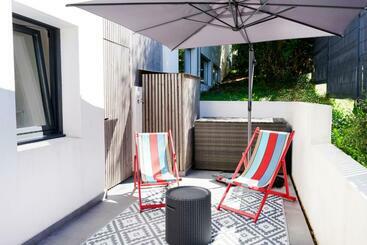 דירות לתיירים Maison Aranea