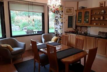 ツーリストアパートメント Villa Rinne