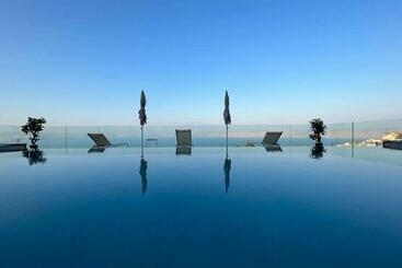 דירות לתיירים Villa Selavi 3 Unit Complex With Infinity Pool