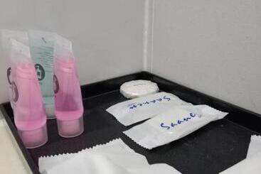 فندق Capital O 90614 Cvia Ummul