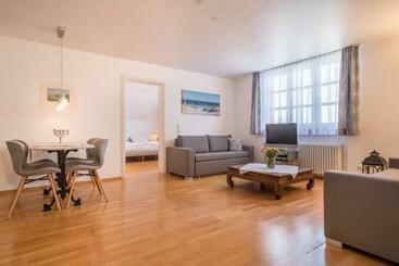 ツーリストアパートメント Appartement Rathausplatz