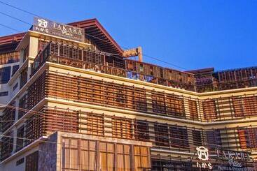 Capital O 897 Takara Hotel And Events Place