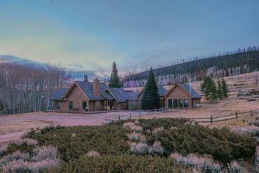 شقق خاصة سياحية Rebel Ranch Medicine Bow National Forest