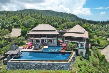 דירות לתיירים Samui Ridgeway Villa   Private Retreat With Panoramic Sea Views