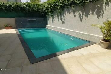 관광객 아파트 Lane End Villa