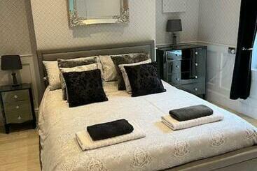 شقق خاصة سياحية Stunning 2 Bed In The Heart Of Hebden Bridge