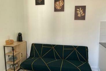 Жильё для туристов Appartements Saint Gratien 3 Min à Pied Transport Tour Eiffel