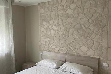 B&b New Paris & Suite