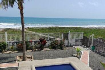 Bed and Breakfast Hostal Cabañas Vistamar