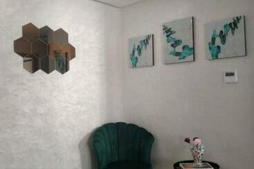 ツーリストアパートメント Apartment With Pool Near Mohammadia Downtown