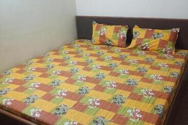 بنسيون Shine Inn 2