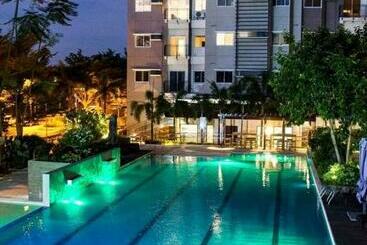 דירות לתיירים Romantic Studio Unit, Matina Enclaves Residences