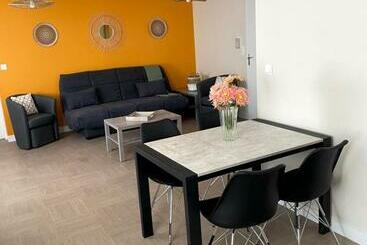 ツーリストアパートメント Appartement Graye Sur Mer, Courseulles Sur Mer