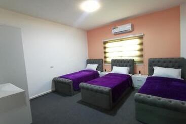 تختخواب و صبحانه Petra Paradise Home