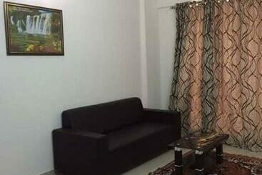 דירות לתיירים Daman Rooms