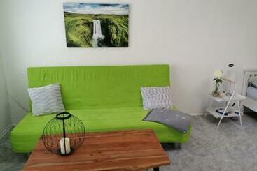 ツーリストアパートメント Ferienhaus Elwetritsche In Landau/pfalz