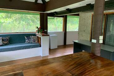 شقق خاصة سياحية Fiji Fishing Holiday Bure