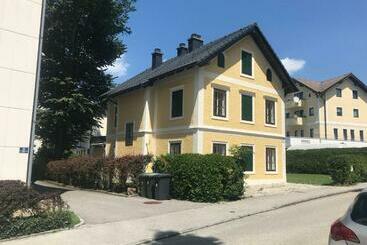 דירות לתיירים Haus Traundorf