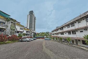 בית מלון כפרי Oyo 90599 Villa De Rose