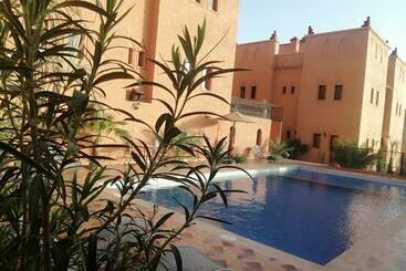 فندق Riad Ouinz